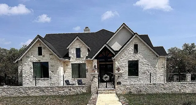 Projects: Model Home photo 18